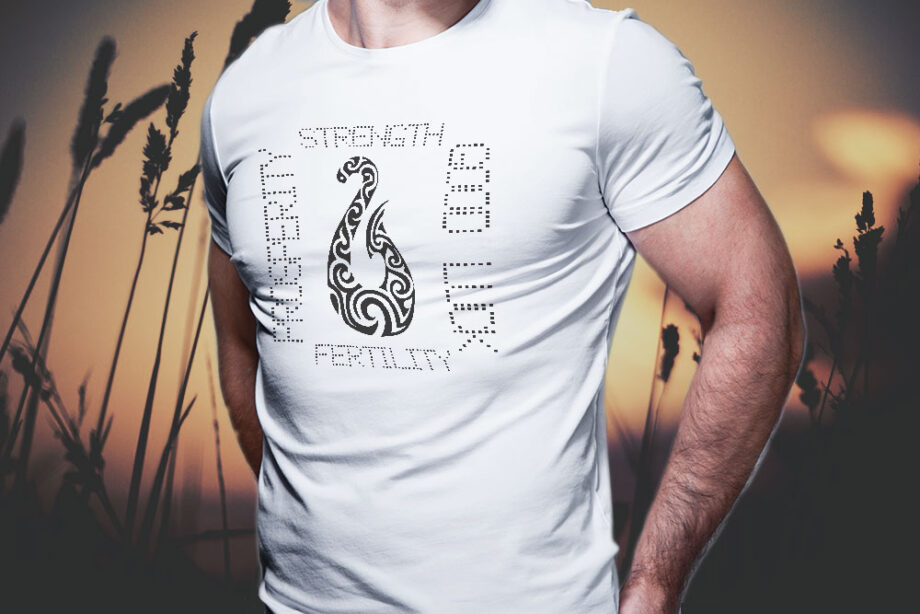 Matau Maori Symbol T-Shirt